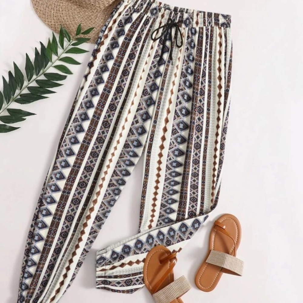 Geo print drawstring waist pants